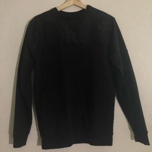 Black Crewneck with zipper